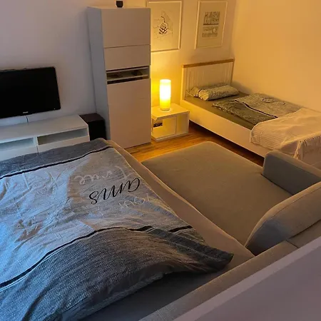 Apartment Kirschbluete Teltow